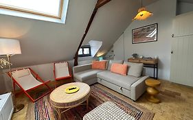 Cosy Apartment In City Center